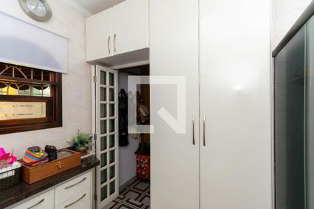 Casa à venda com 200m², 5 quartos e 4 vagasBanheiro da Suíte