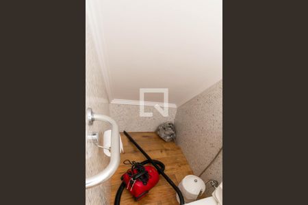 Casa à venda com 200m², 5 quartos e 4 vagasCasa 2 - Lavabo