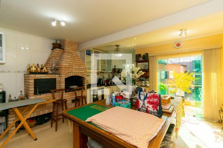 Casa à venda com 200m², 5 quartos e 4 vagasÁrea gourmet