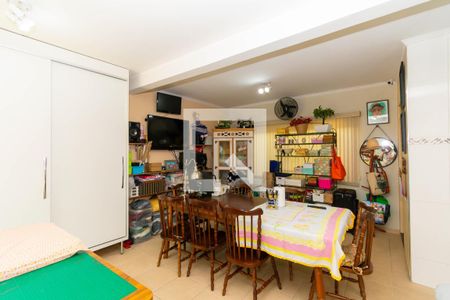 Casa à venda com 200m², 5 quartos e 4 vagasÁrea gourmet