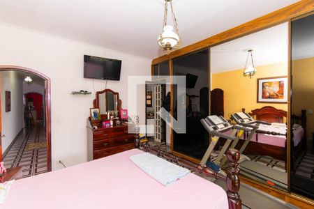 Casa à venda com 200m², 5 quartos e 4 vagasSuíte