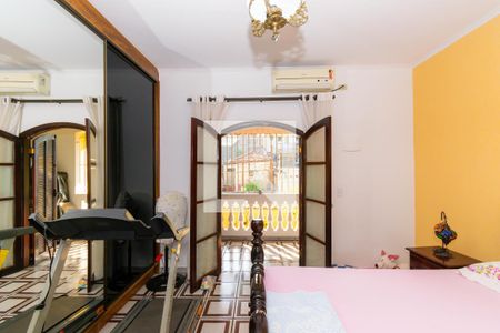 Casa à venda com 200m², 5 quartos e 4 vagasSuíte