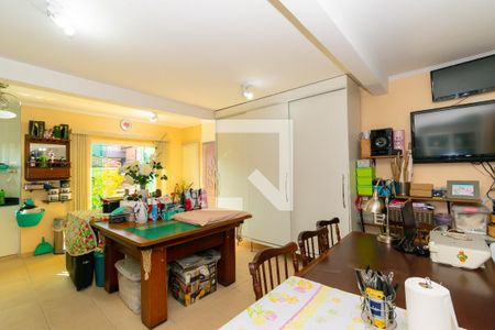 Casa à venda com 200m², 5 quartos e 4 vagasÁrea gourmet