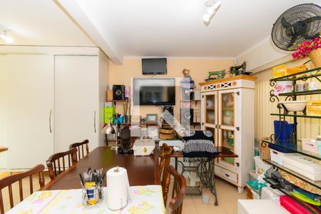 Casa à venda com 200m², 5 quartos e 4 vagasÁrea gourmet