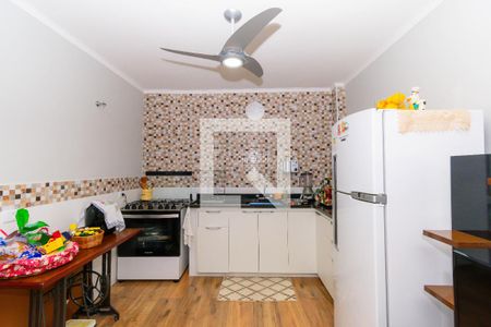 Casa à venda com 200m², 5 quartos e 4 vagasCasa 2 - Cozinha