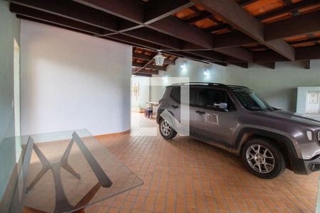 Casa à venda com 280m², 4 quartos e 2 vagasÁrea externa 