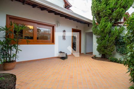 Casa à venda com 280m², 4 quartos e 2 vagasFachada 