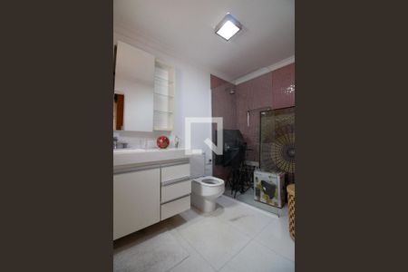 Casa à venda com 280m², 4 quartos e 2 vagasBanheiro 3