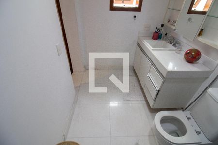 Casa à venda com 280m², 4 quartos e 2 vagasBanheiro 3