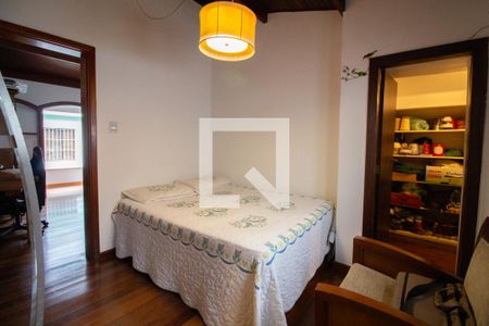 Casa à venda com 280m², 4 quartos e 2 vagasQuarto 4