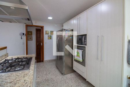 Casa à venda com 280m², 4 quartos e 2 vagasCozinha 