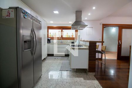 Casa à venda com 280m², 4 quartos e 2 vagasCozinha 