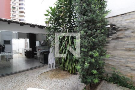 Casa para alugar com 280m², 3 quartos e 2 vagasQuintal