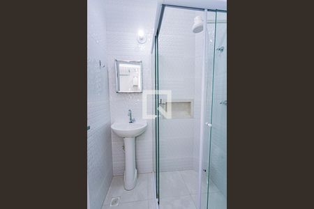 Banheiro de casa para alugar com 1 quarto, 35m² em Freguesia do Ó, São Paulo