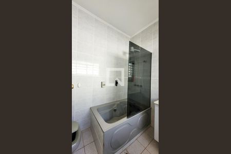 Casa à venda com 280m², 4 quartos e 1 vagaBanheiro da Suíte 1