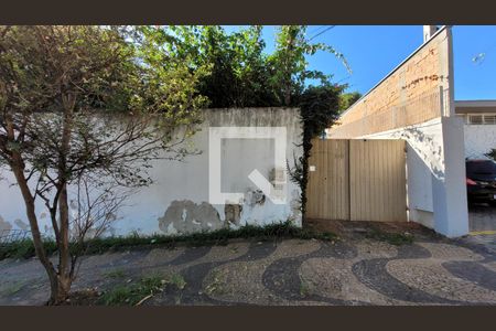 Casa à venda com 280m², 4 quartos e 1 vagaFachada