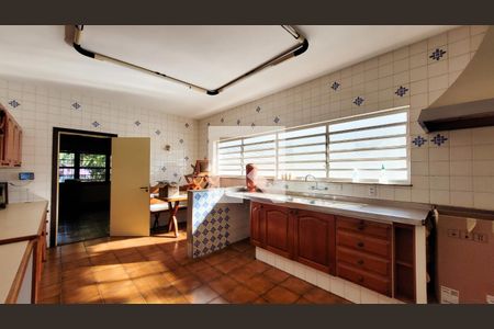 Casa à venda com 280m², 4 quartos e 1 vagaCozinha