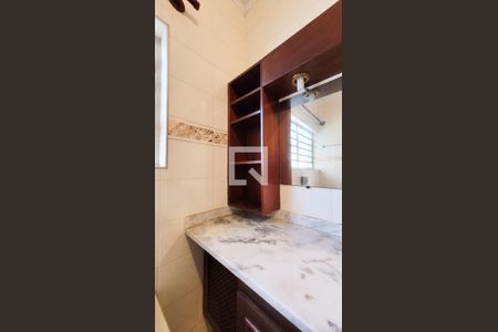 Casa à venda com 280m², 4 quartos e 1 vagaBanheiro da Suíte master