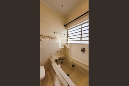 Casa à venda com 280m², 4 quartos e 1 vagaBanheiro da Suíte master