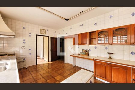 Casa à venda com 280m², 4 quartos e 1 vagaCozinha