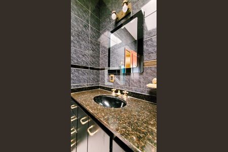 Casa à venda com 280m², 4 quartos e 1 vagaBanheiro da Suíte 2 / Banheiro