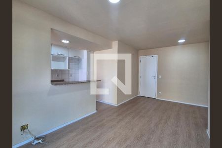 Sala de apartamento para alugar com 2 quartos, 69m² em Recreio dos Bandeirantes, Rio de Janeiro