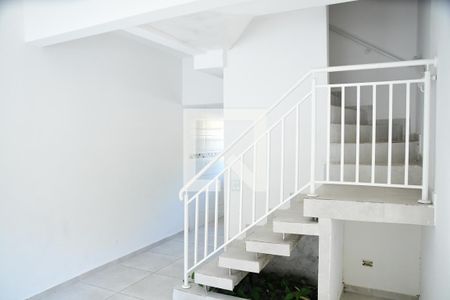 Sala de casa de condomínio para alugar com 2 quartos, 100m² em Bairro do Maranhao, Cotia