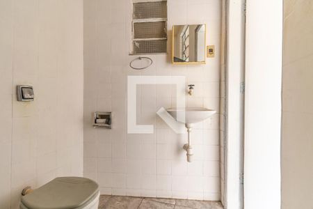 Casa à venda com 292m², 3 quartos e 2 vagasBanheiro 2