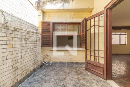 Casa à venda com 292m², 3 quartos e 2 vagasQuintal