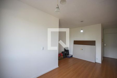 Sala de apartamento para alugar com 3 quartos, 60m² em Conjunto Promorar Raposo Tavares, São Paulo