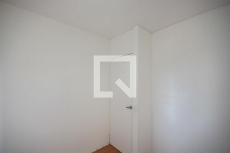 Quarto 1 de apartamento para alugar com 3 quartos, 60m² em Conjunto Promorar Raposo Tavares, São Paulo