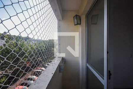 Varanda de apartamento para alugar com 3 quartos, 60m² em Conjunto Promorar Raposo Tavares, São Paulo