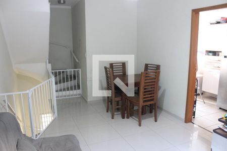 Sala de casa para alugar com 3 quartos, 114m² em Centro, São Vicente