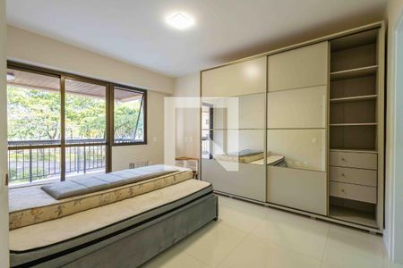 Suíte de apartamento à venda com 3 quartos, 140m² em Barra da Tijuca, Rio de Janeiro