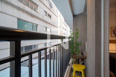 Varanda da Sala/Quarto de kitnet/studio para alugar com 1 quarto, 29m² em Paraíso, São Paulo