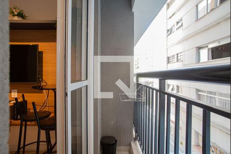 Studio à venda com 29m², 1 quarto e sem vaga Studio à venda com 29m², 1 quarto e sem vagaVaranda da Sala/Quarto