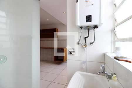 Apartamento à venda com 130m², 3 quartos e 1 vagaÁrea de Serviço