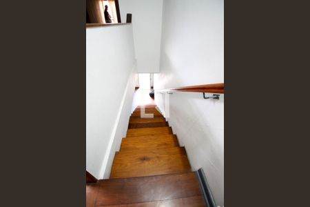 Escada de casa à venda com 2 quartos, 136m² em Jardim Paulista, São Paulo