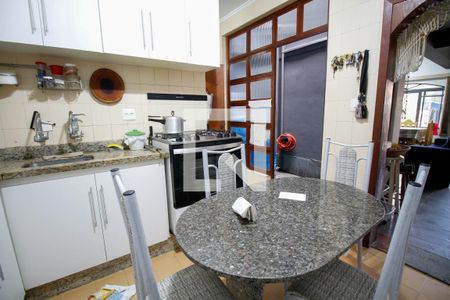 Casa à venda com 136m², 2 quartos e 1 vaga Casa à venda com 136m², 2 quartos e 1 vagaCozinha