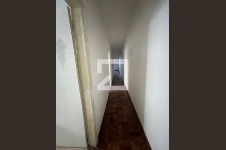 Casa à venda com 270m², 5 quartos e 2 vagascorredor 