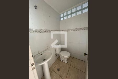 Casa à venda com 270m², 5 quartos e 2 vagasbanheiro 1