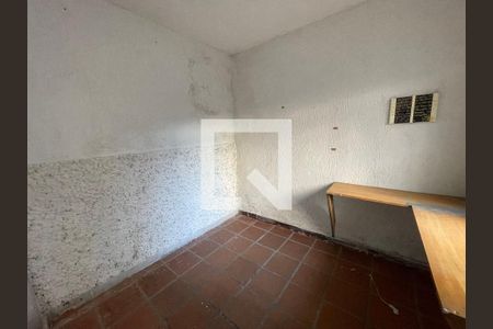 Casa à venda com 270m², 5 quartos e 2 vagasquarto 4