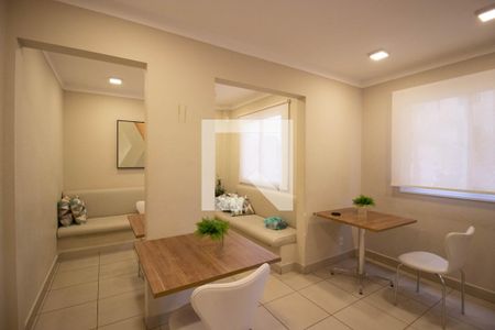 Apartamento para alugar com 42m², 2 quartos e sem vagaÁrea comum - Salão de festas