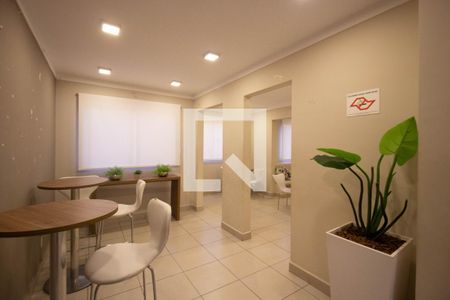 Apartamento para alugar com 42m², 2 quartos e sem vagaÁrea comum - Salão de festas