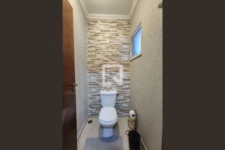 Casa à venda com 239m², 3 quartos e 3 vagasLavabo