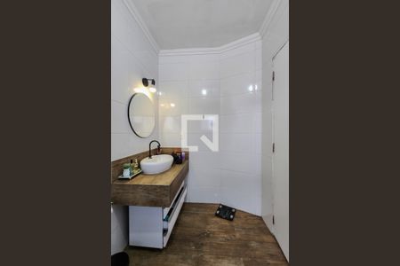 Casa à venda com 239m², 3 quartos e 3 vagasBanheiro da Suíte