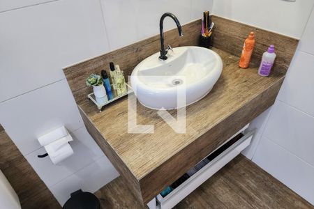 Casa à venda com 239m², 3 quartos e 3 vagasBanheiro da Suíte