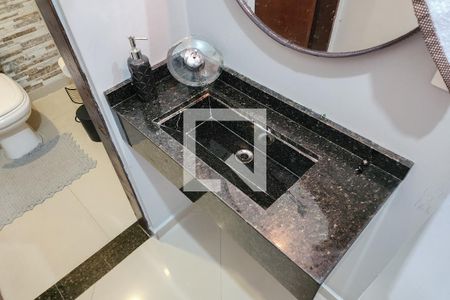 Casa à venda com 239m², 3 quartos e 3 vagasLavabo