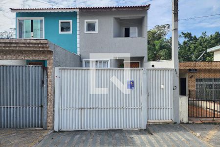 Casa à venda com 239m², 3 quartos e 3 vagasFachada