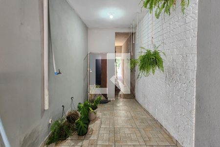 Casa à venda com 239m², 3 quartos e 3 vagasCorredor